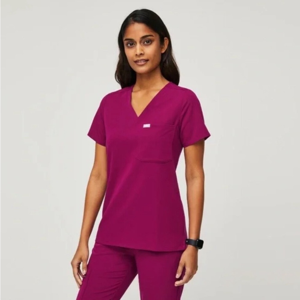 Figs Women's Catarina scrub top
